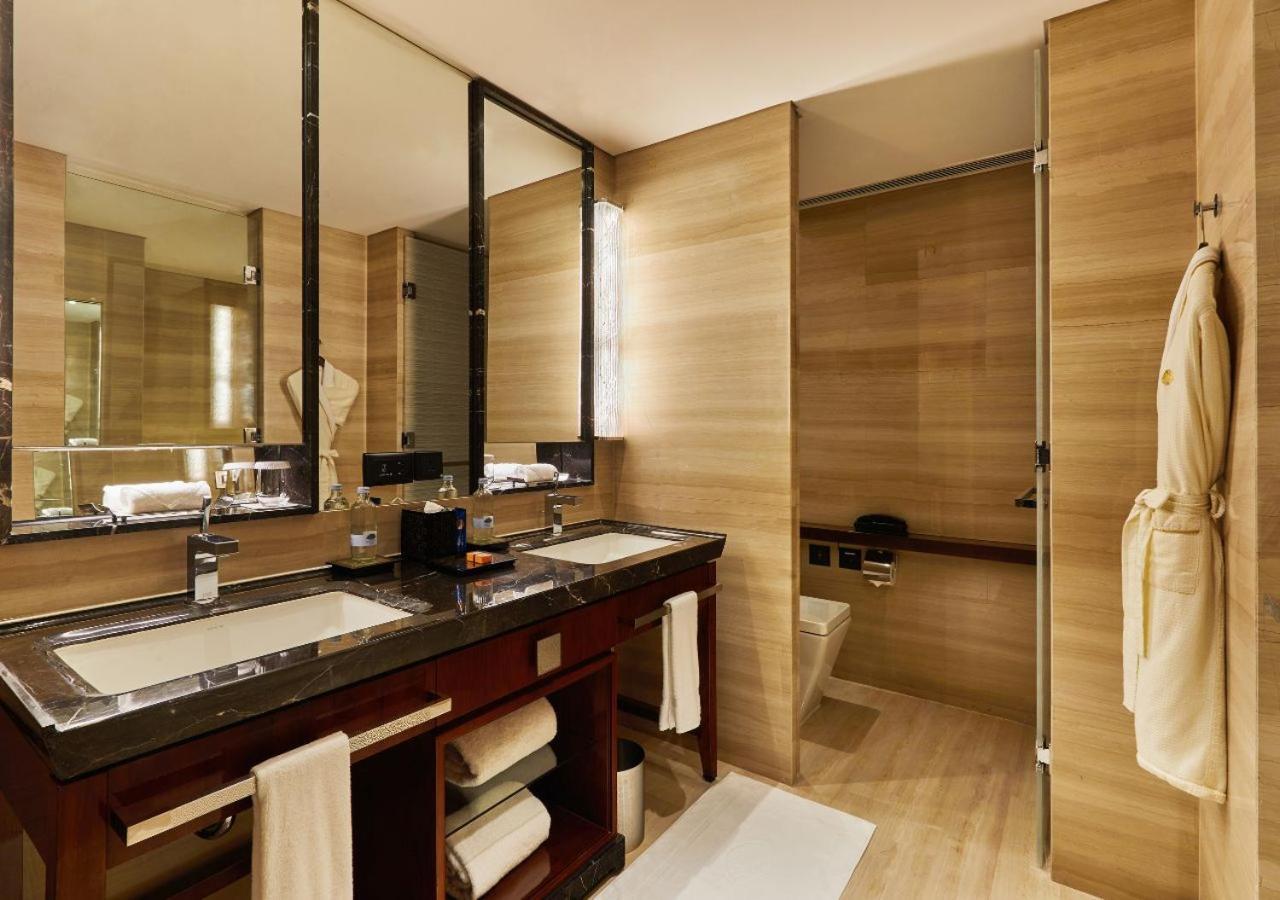 Mandarin Oriental Pudong, Shanghai Exterior foto